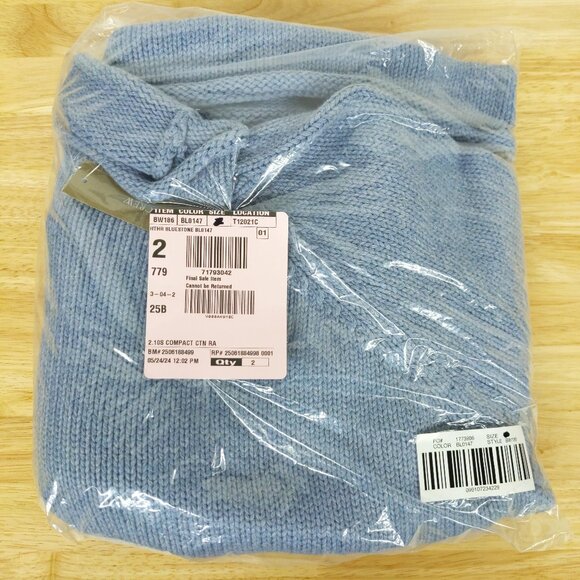 NWT J Crew Rollneck Sweater in Light Blue - Picture 4 of 4